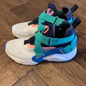 Nike Hurache youth size 5.5